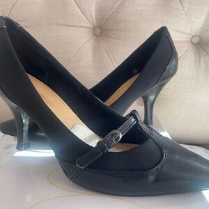 Circa Joan & David Black Women's Heels
